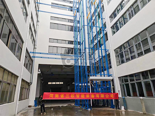 27米高升降货梯